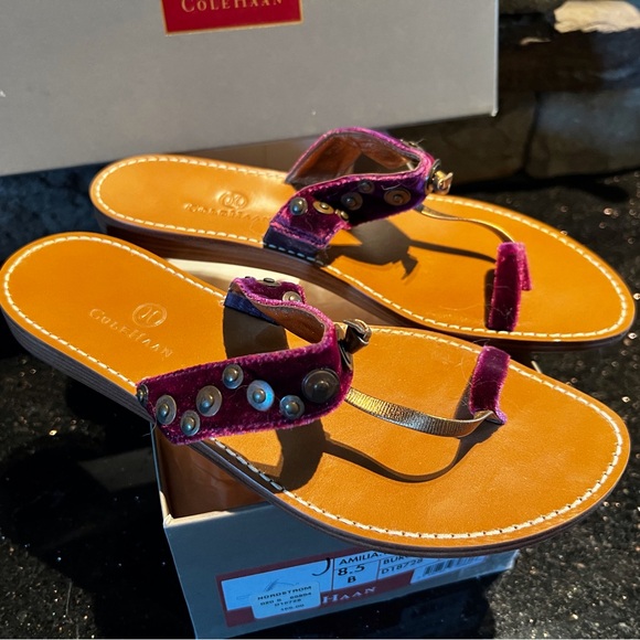 New with Tag Women’s Cole Haan Burgundy Velvet AMILIA Toe Thong Sandals 💃 - Picture 7 of 10